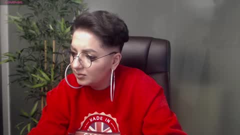         online show from February 15, 1:53 am