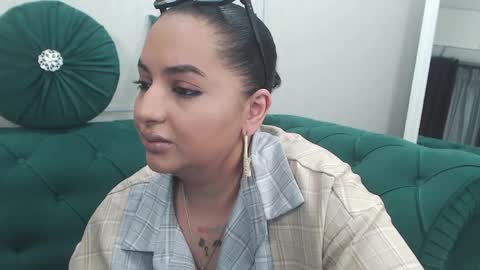         online show from April 18, 4:44 pm