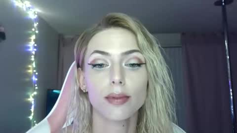 Ally Girl In Her Ally World online show from March 28, 5:18 am