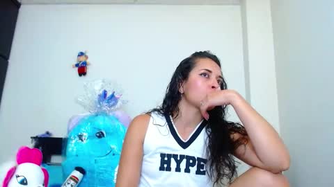 Snapshot of allyson_collins_ chatting on September 10, 6:08 pm Allyson collins online show from September 10, 6:08 pm