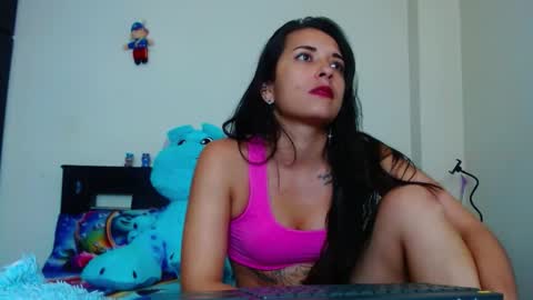 Snapshot of allyson_collins_ chatting on December 3, 7:45 pm Allyson collins online show from December 3, 7:45 pm