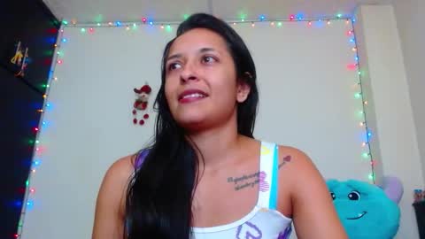 Snapshot of allyson_collins_ chatting on January 5, 7:39 pm Allyson collins online show from January 5, 7:39 pm