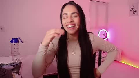 Snapshot of allyvega chatting on January 12, 9:09 pm Ally online show from January 12, 9:09 pm