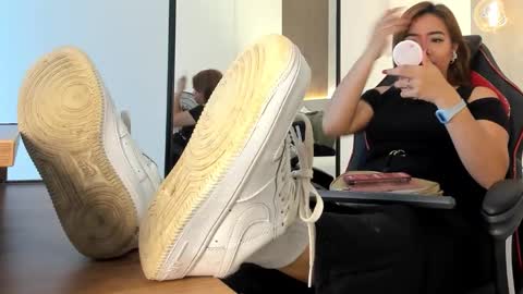 ALMA FENIX  online show from October 31, 12:50 pm