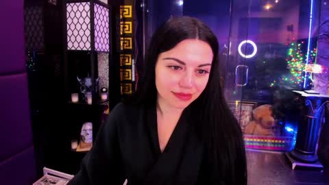 Snapshot of alma_pearl chatting on May 11, 7:47 am Alma online show from May 11, 7:47 am