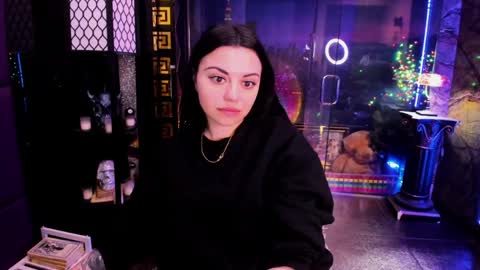 Snapshot of alma_pearl chatting on May 16, 10:36 am Alma online show from May 16, 10:36 am