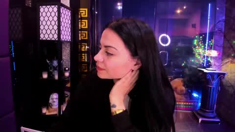Snapshot of alma_pearl chatting on May 26, 7:48 am Alma online show from May 26, 7:48 am