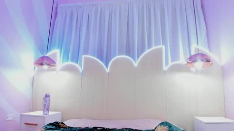 alma_rivers online show from June 8, 3:45 pm
