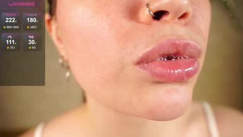 Snapshot of alma_yammy chatting on November 20, 4:07 pm Alma online show from November 20, 4:07 pm