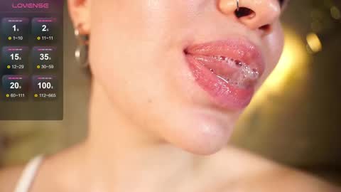 Snapshot of alma_yammy chatting on January 8, 3:36 pm Alma online show from January 8, 3:36 pm