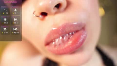 Snapshot of alma_yammy chatting on January 9, 4:32 pm Alma online show from January 9, 4:32 pm