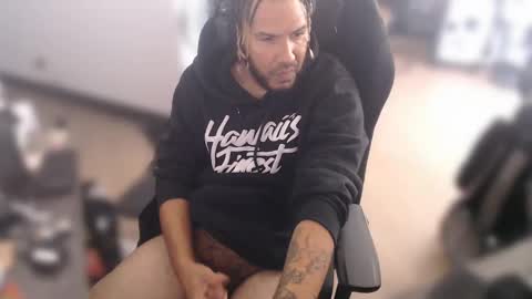 Snapshot of aloha_king chatting on February 13, 7:31 pm simplyfaded online show from February 13, 7:31 pm