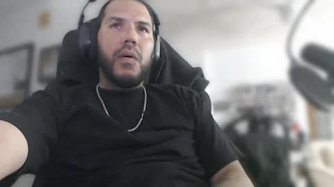 Snapshot of aloha_king chatting on November 6, 10:38 am simplyfaded online show from November 6, 10:38 am