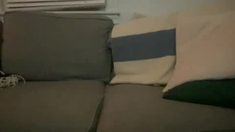 Snapshot of aloha_leo chatting on December 8, 12:18 am aloha_leo online show from December 8, 12:18 am