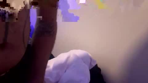 Snapshot of alondraxotic chatting on March 3, 3:07 pm AlondraXotic online show from March 3, 3:07 pm