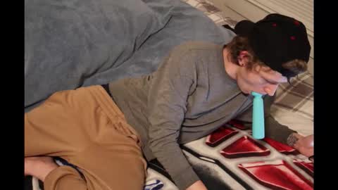 ALongwhitedick online show from February 1, 6:34 am