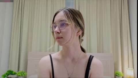 Snapshot of aloreanna chatting on February 26, 2:49 pm Alorenna online show from February 26, 2:49 pm