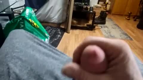 Snapshot of alostmale chatting on February 13, 5:16 am alostmale online show from February 13, 5:16 am