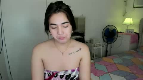 alovelydollnica online show from February 12, 2:39 am