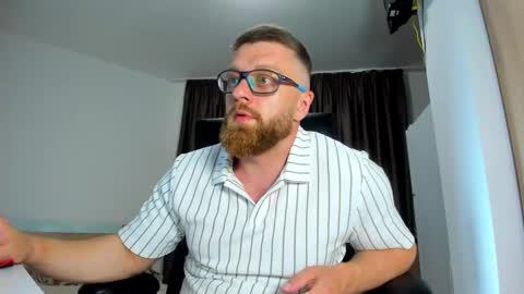Alphaalexxx Lets reach Me 100 thumbs up online show from June 8, 4:29 pm