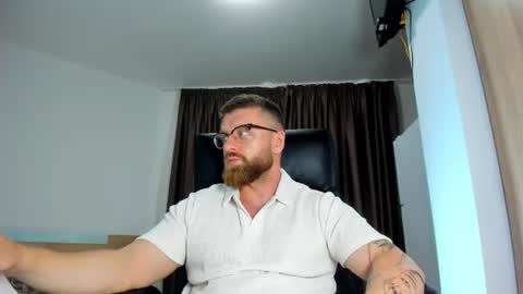 Alphaalexxx Lets reach Me 100 thumbs up online show from June 16, 3:14 pm