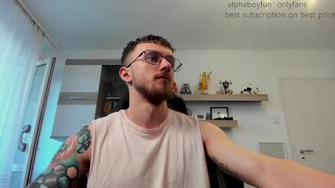 Snapshot of alphaboyfun chatting on May 16, 7:49 am Andi online show from May 16, 7:49 am