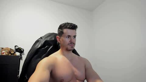 Snapshot of alphagodleatherking92 chatting on May 31, 6:09 pm LeatherMaster online show from May 31, 6:09 pm