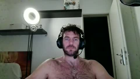 alphah_hunk online show from November 27, 8:44 pm
