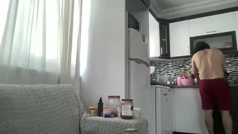 Snapshot of alphandre chatting on February 1, 12:37 pm AlphAndre online show from February 1, 12:37 pm