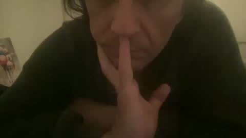 Snapshot of alphandre chatting on March 8, 8:35 pm AlphAndre online show from March 8, 8:35 pm