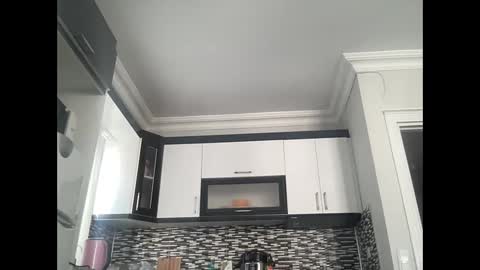 Snapshot of alphandre chatting on March 12, 7:24 am AlphAndre online show from March 12, 7:24 am