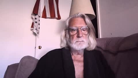 AlphaUniform online show from October 1, 12:22 pm