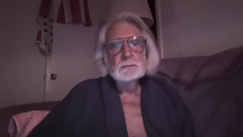 AlphaUniform online show from November 22, 4:55 am