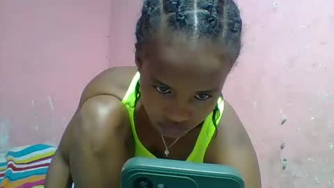 Snapshot of alphosettah chatting on December 9, 5:51 am alphosettah online show from December 9, 5:51 am