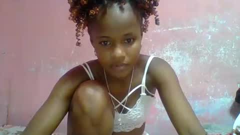 Snapshot of alphosettah chatting on February 1, 12:16 pm alphosettah online show from February 1, 12:16 pm