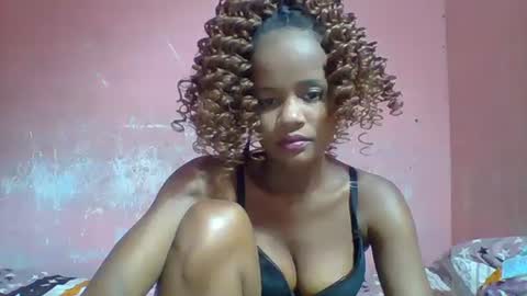 Snapshot of alphosettah chatting on February 22, 5:35 pm alphosettah online show from February 22, 5:35 pm