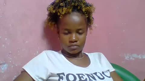 Snapshot of alphosettah chatting on October 15, 4:01 am alphosettah online show from October 15, 4:01 am