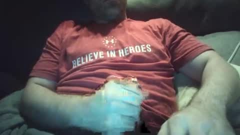 Snapshot of alrichough4 chatting on December 10, 12:17 am Alric online show from December 10, 12:17 am