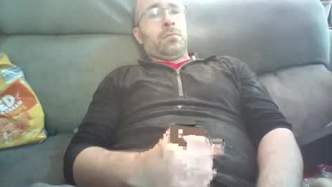 Snapshot of alrichough4 chatting on December 30, 7:11 pm Alric online show from December 30, 7:11 pm