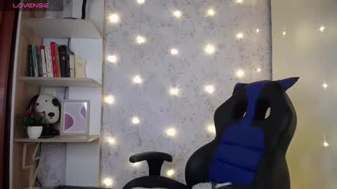 altair_x online show from November 30, 7:18 pm