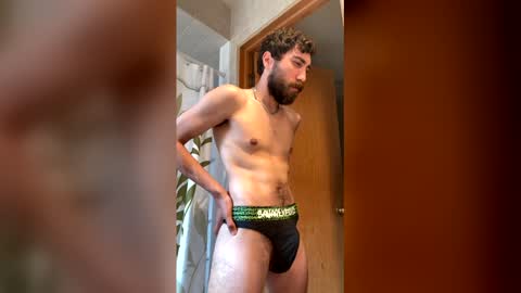 Snapshot of altarboiii chatting on June 11, 3:54 pm altarboiii online show from June 11, 3:54 pm