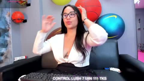 ALUNA  online show from May 28, 4:48 pm
