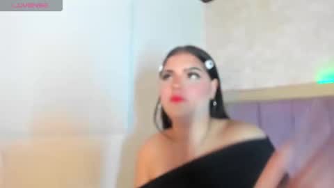 alunnaclarkcm online show from December 16, 12:26 am