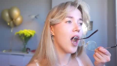 Amelia NEXT STREAM  online show from May 2, 2:11 pm