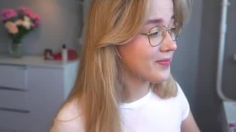 Amelia NEXT STREAM  online show from June 2, 2:19 pm
