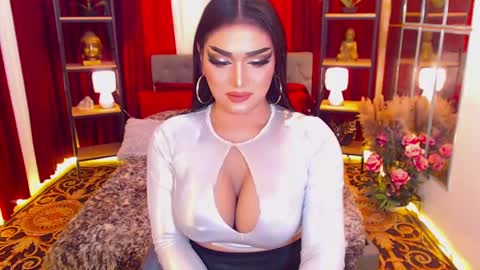 Alura Jhenson online show from January 20, 7:04 pm