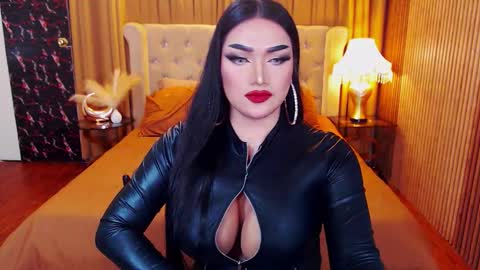 Alura Jhenson online show from September 18, 1:51 am