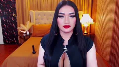 Alura Jhenson online show from September 21, 2:35 am