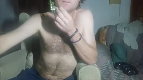 Snapshot of alvarooo1111 chatting on October 6, 6:33 am Balearicsex11 online show from October 6, 6:33 am