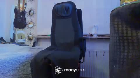 Snapshot of alwaysniceguy2 chatting on March 10, 3:45 am HoneyMelonGuy online show from March 10, 3:45 am